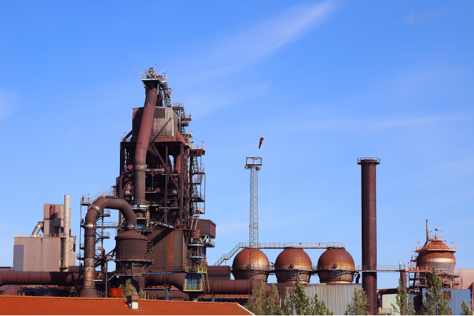 設備面臨著潤滑油品質退化、污染加劇及水分滲入等嚴峻挑戰